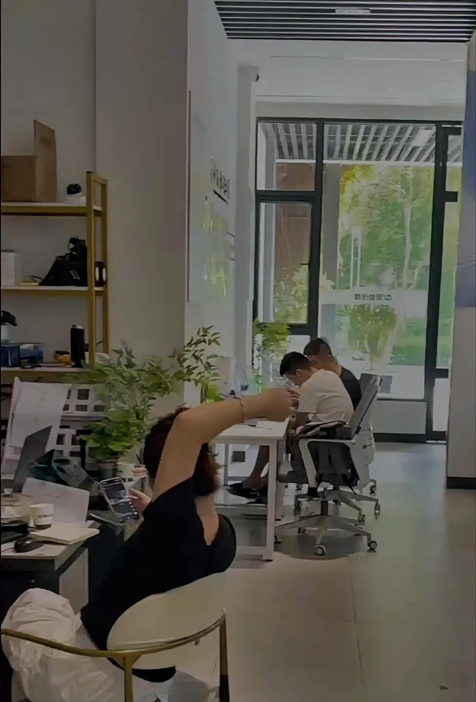 作为一个参加过上百例员工晋升评审的hr，我发现那些容易获得晋升的员工，都普遍有这