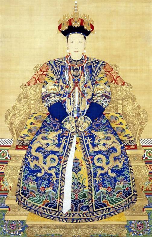 清朝皇太后与皇帝关系最差的莫过于仁寿皇太后与亲生儿子雍正的关系。这位母亲处处与自