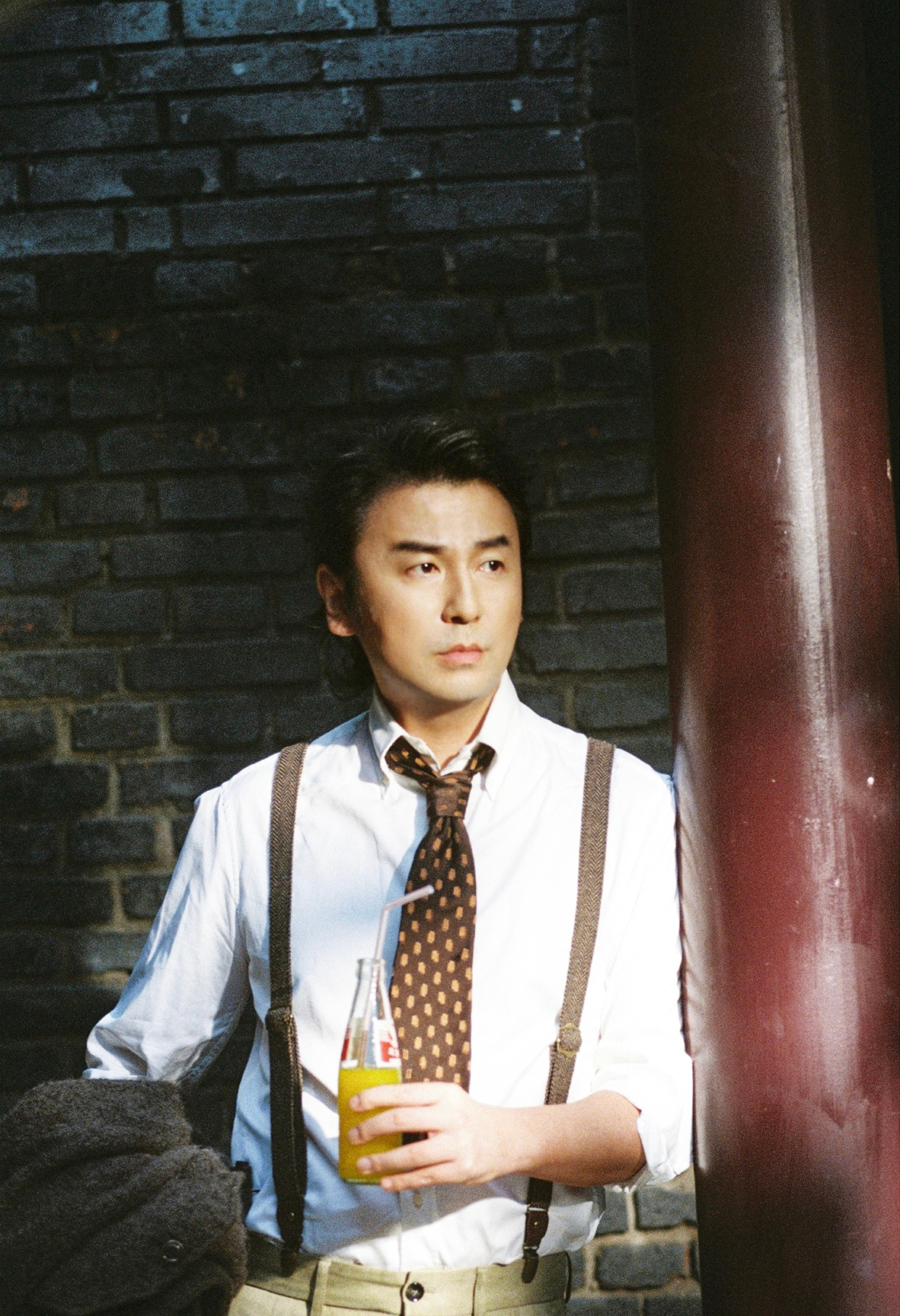 1.雷佳音虽然被观众嫌弃，总是能看到他，但他的戏约一直没停过，只是尽量不出现，慢