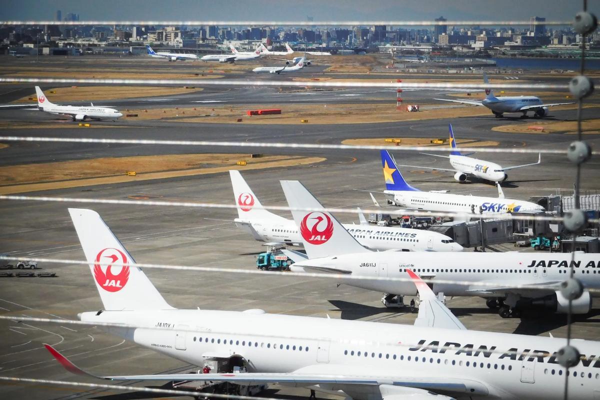 日本惊慌！中国领航开始收领空过境费，日本航司年省70亿落空经济承压2026