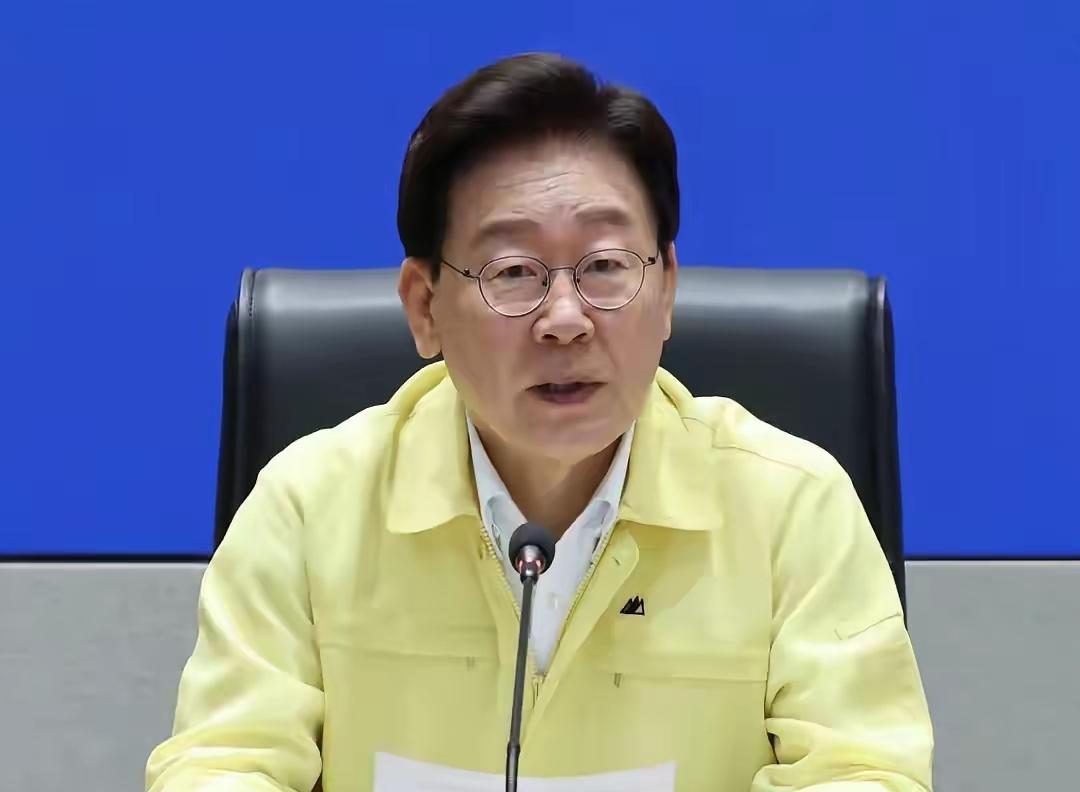 ​韩国民众已经看到了李在明政府的大刀阔斧改革，让人感到十分的敬佩。这时候，将整个