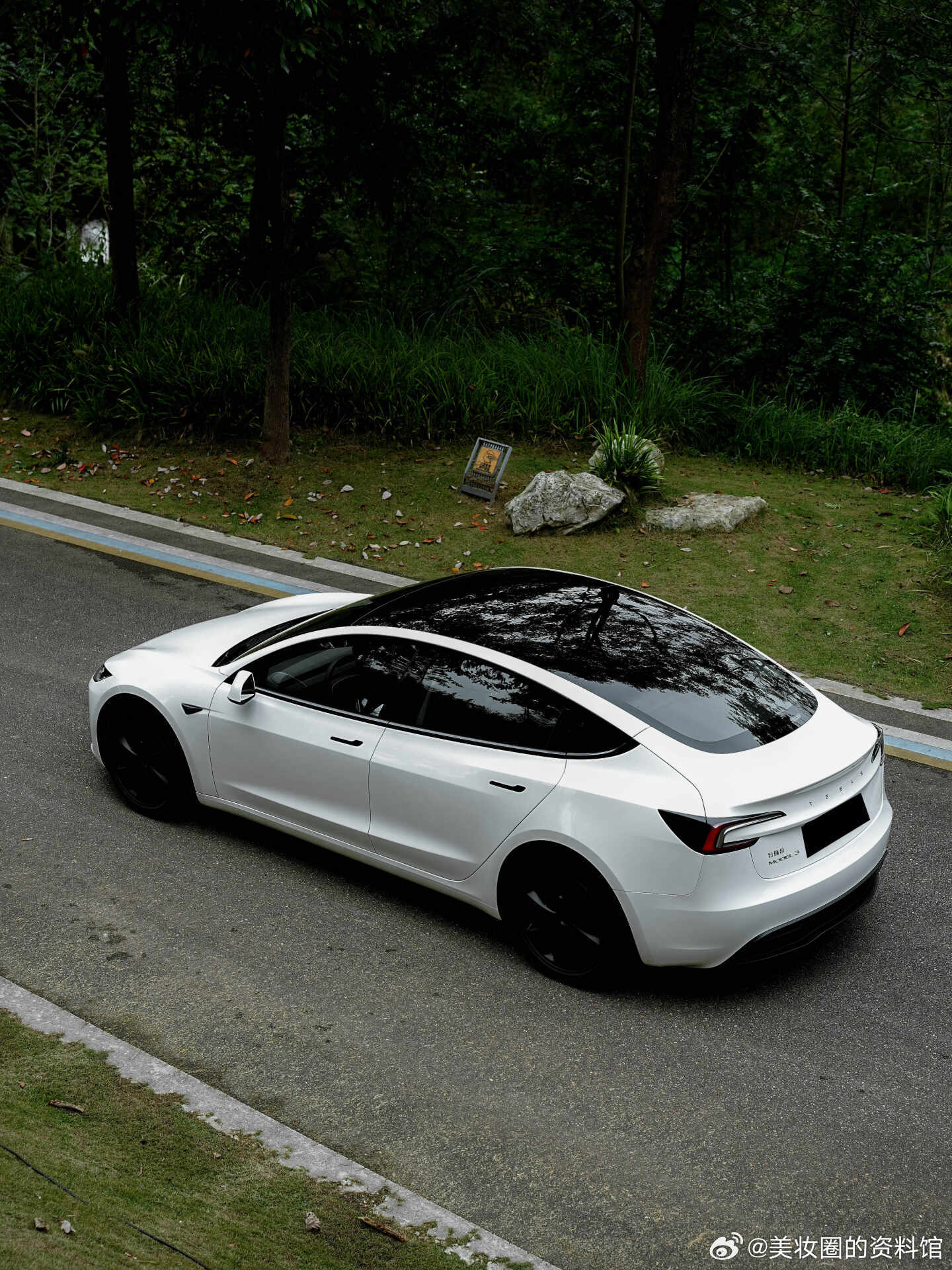 作为一个Model 3的新车主，我真的要好好夸夸这辆车！从提车那天起...