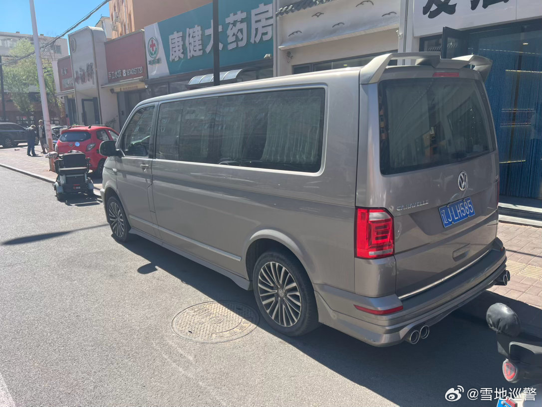 CARAVELLE相比于自家兄弟迈特威路上能见度可是低多了，小背景：凯路威是在迈