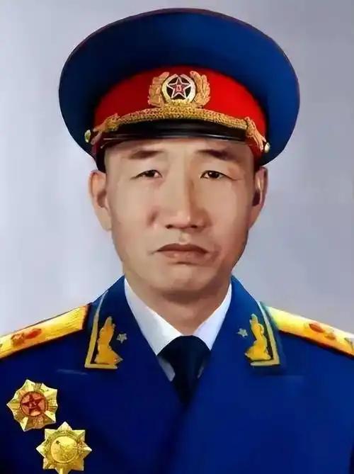 徐向前在延安待了五年，一直没机会上战场打仗，于是他就去找毛主席说，眼看鬼子就要投