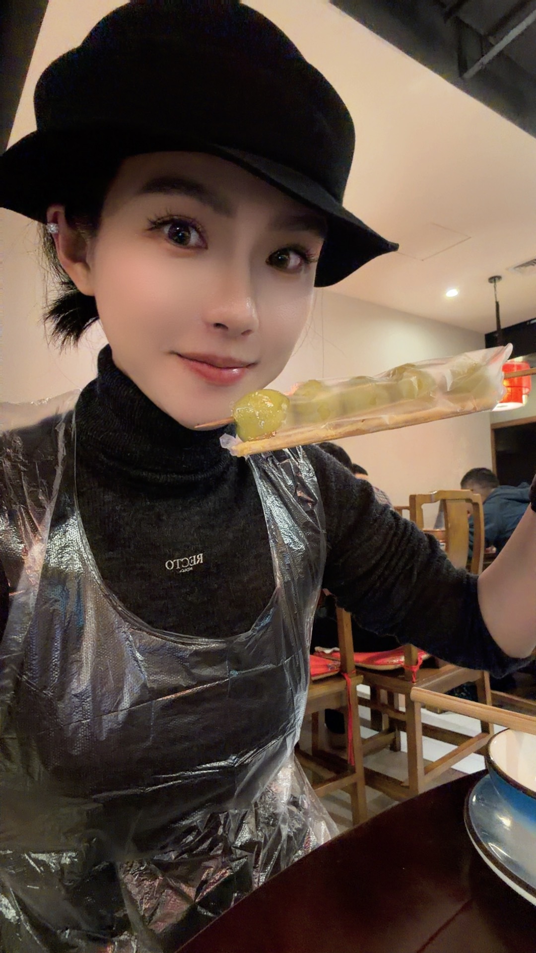 今晚吃老北京铜锅！我又又又又买了奶皮子糖葫芦～宝宝们晚上炫点啥？​​​