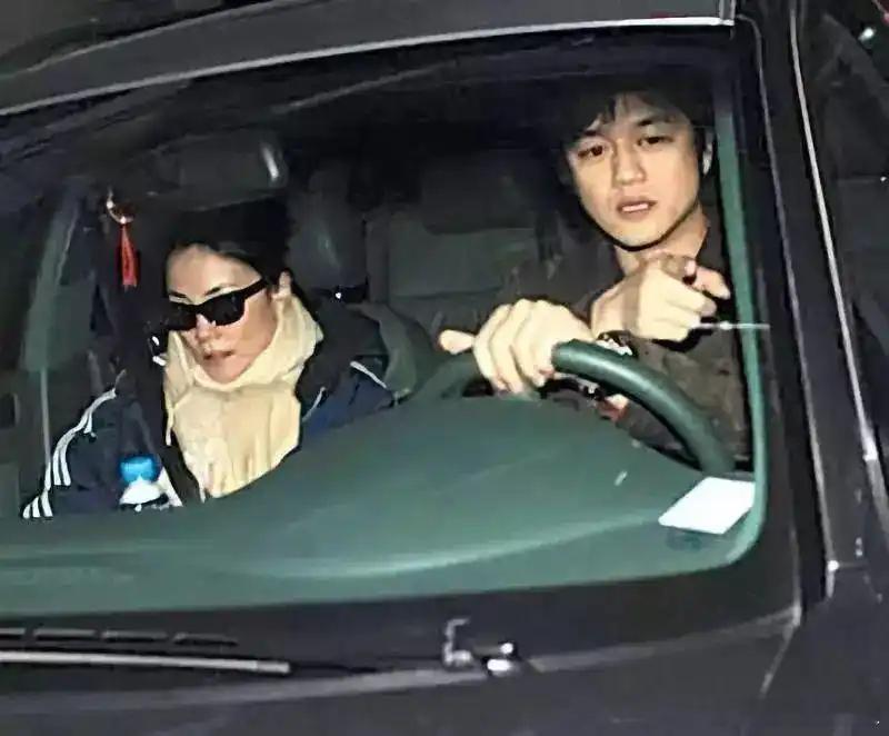 王菲与李亚鹏在一起的日子是最有烟火气的一段时光吧！​​​
