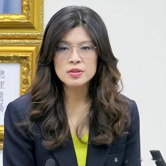 郑丽文果然很猛：特朗普抵华当天，她代表国民党表态，赖清德怕啥她说啥5月13