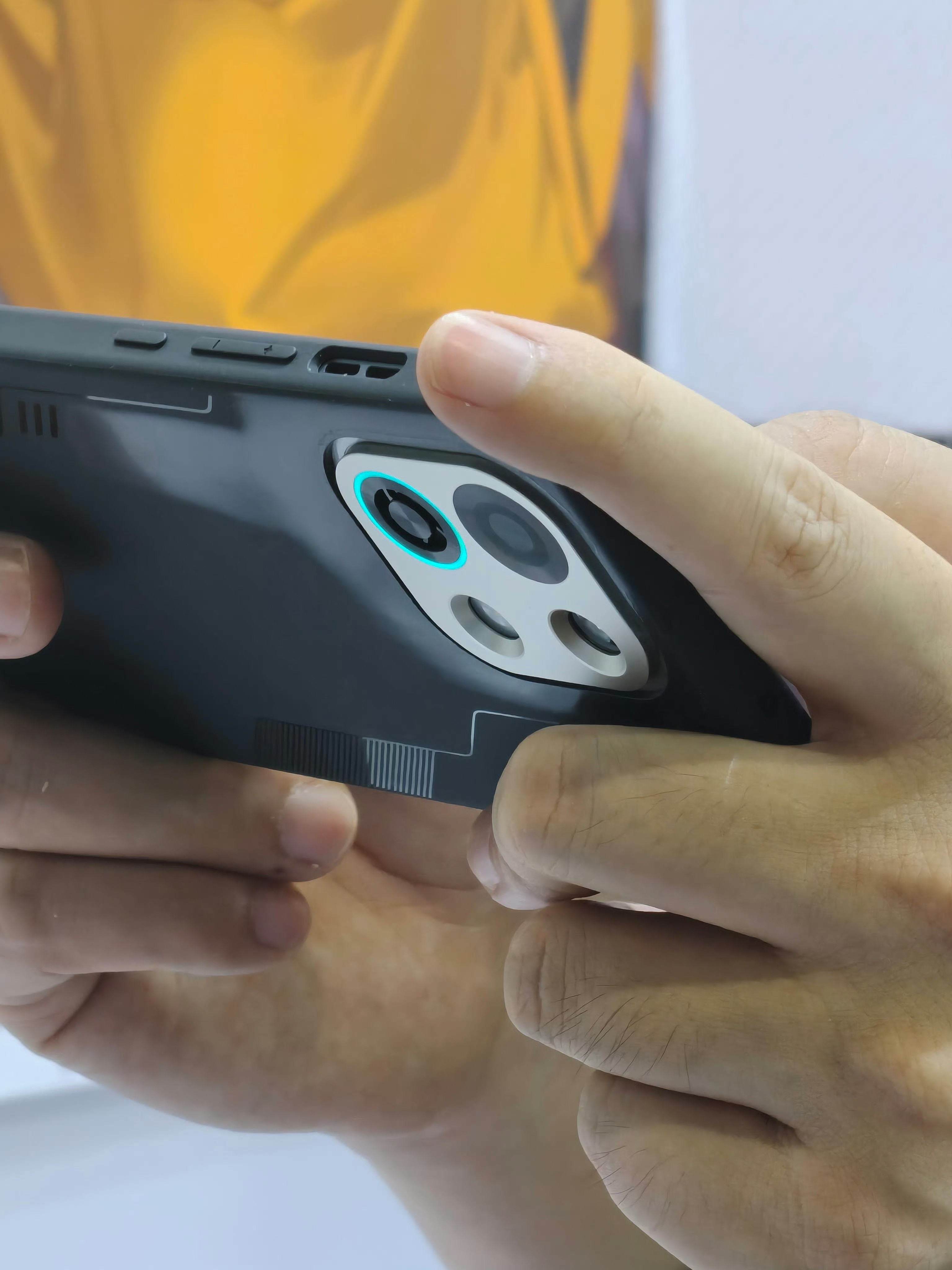 OPPOK13Turbo系列真机现身在bilibiliworld《胜