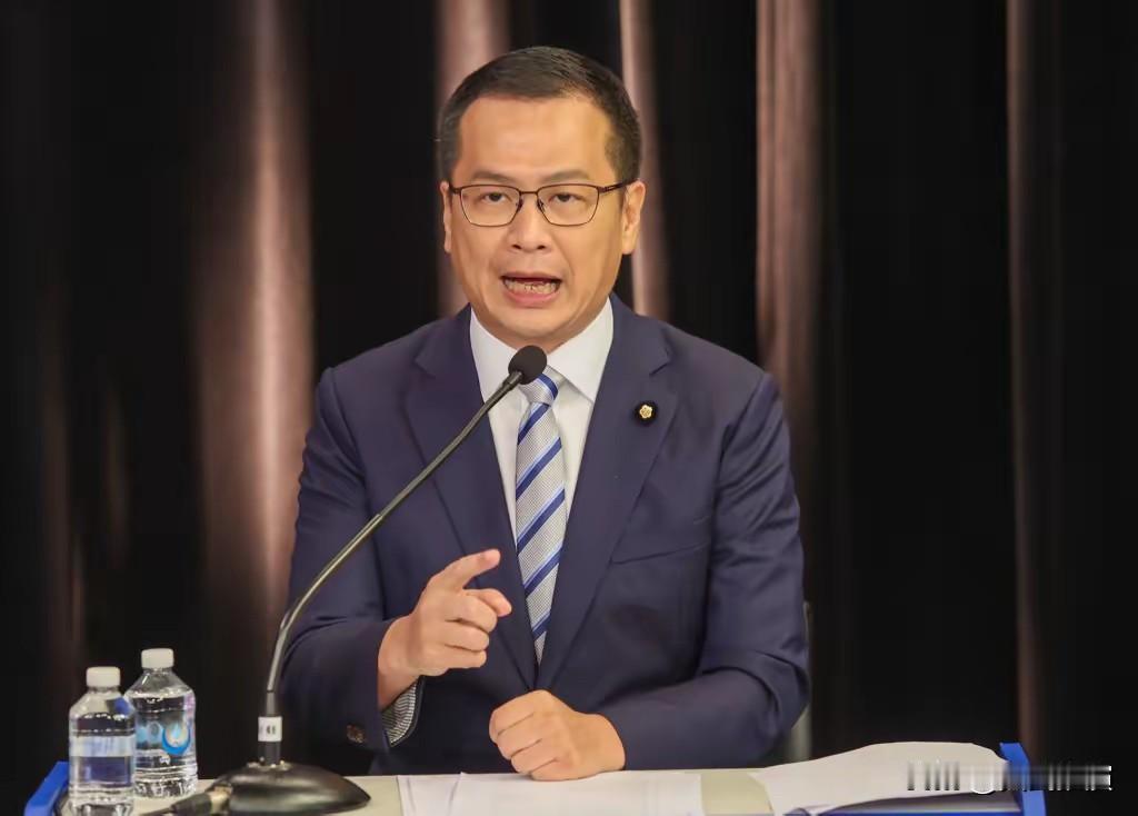 这次要为智强兄点赞了！罗智强这波操作真够敞亮，民调落后还能当众认栽，太少见了