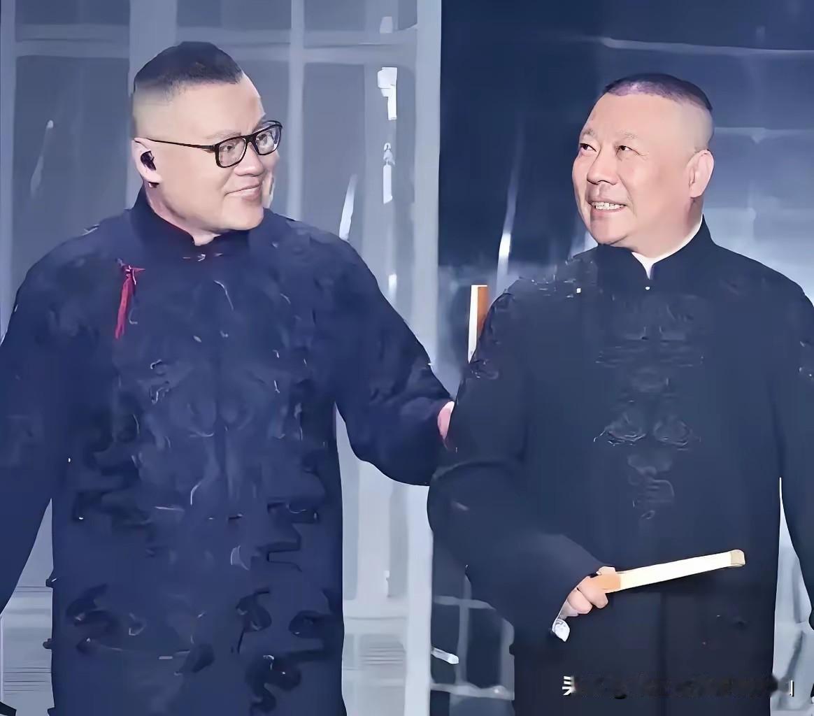 之前有重磅消息传出来，在郭德纲改红歌的事被定性处罚之后，好多黑粉都以为德云社这下