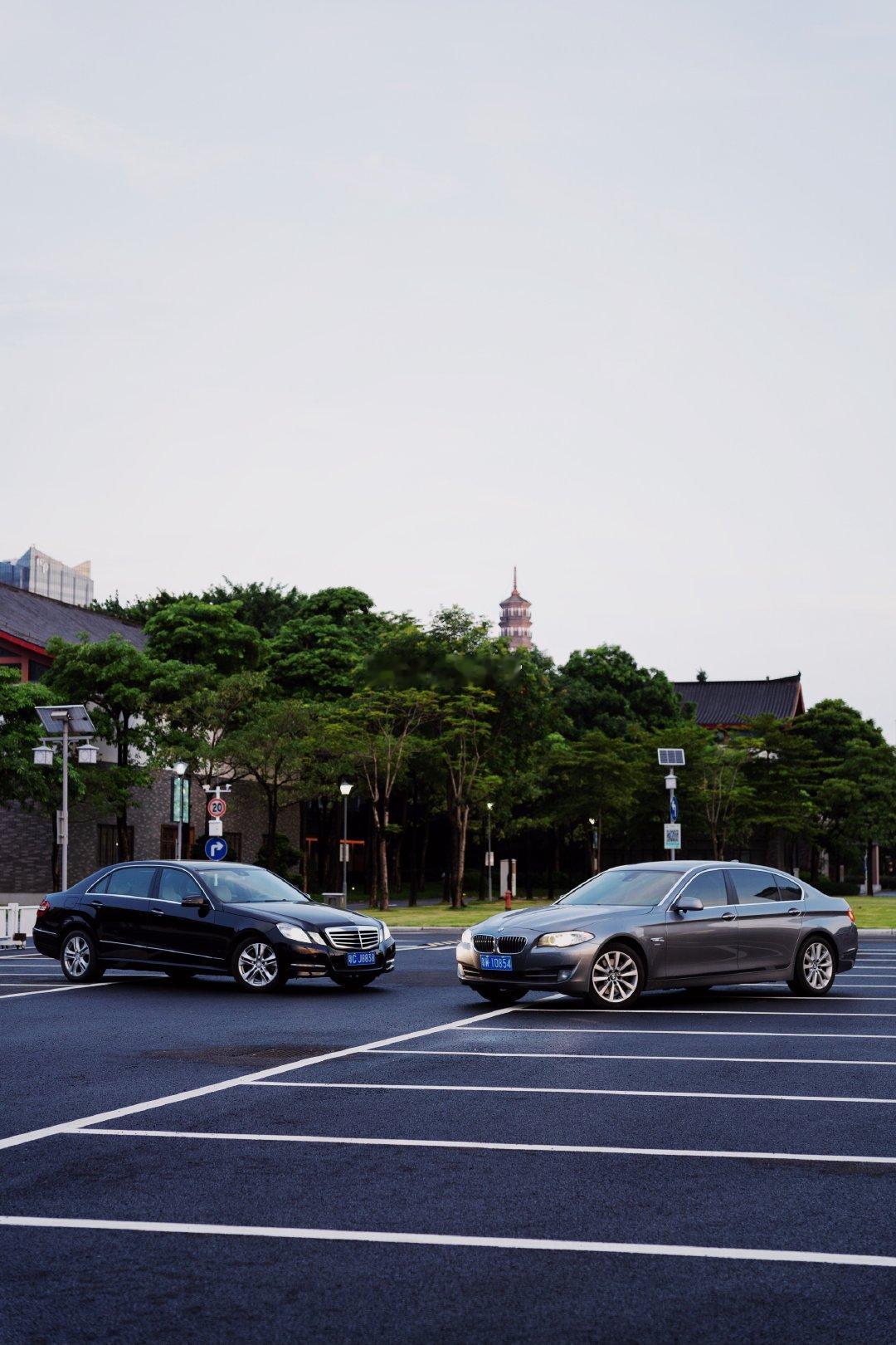 来自十五年前的精英座驾2010北京奔驰E300L2011华晨宝马535L