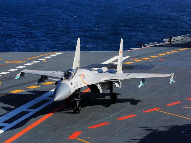 F-15的不败神话，真的结束了？F-15战机104次连胜记录中断，歼15让世界