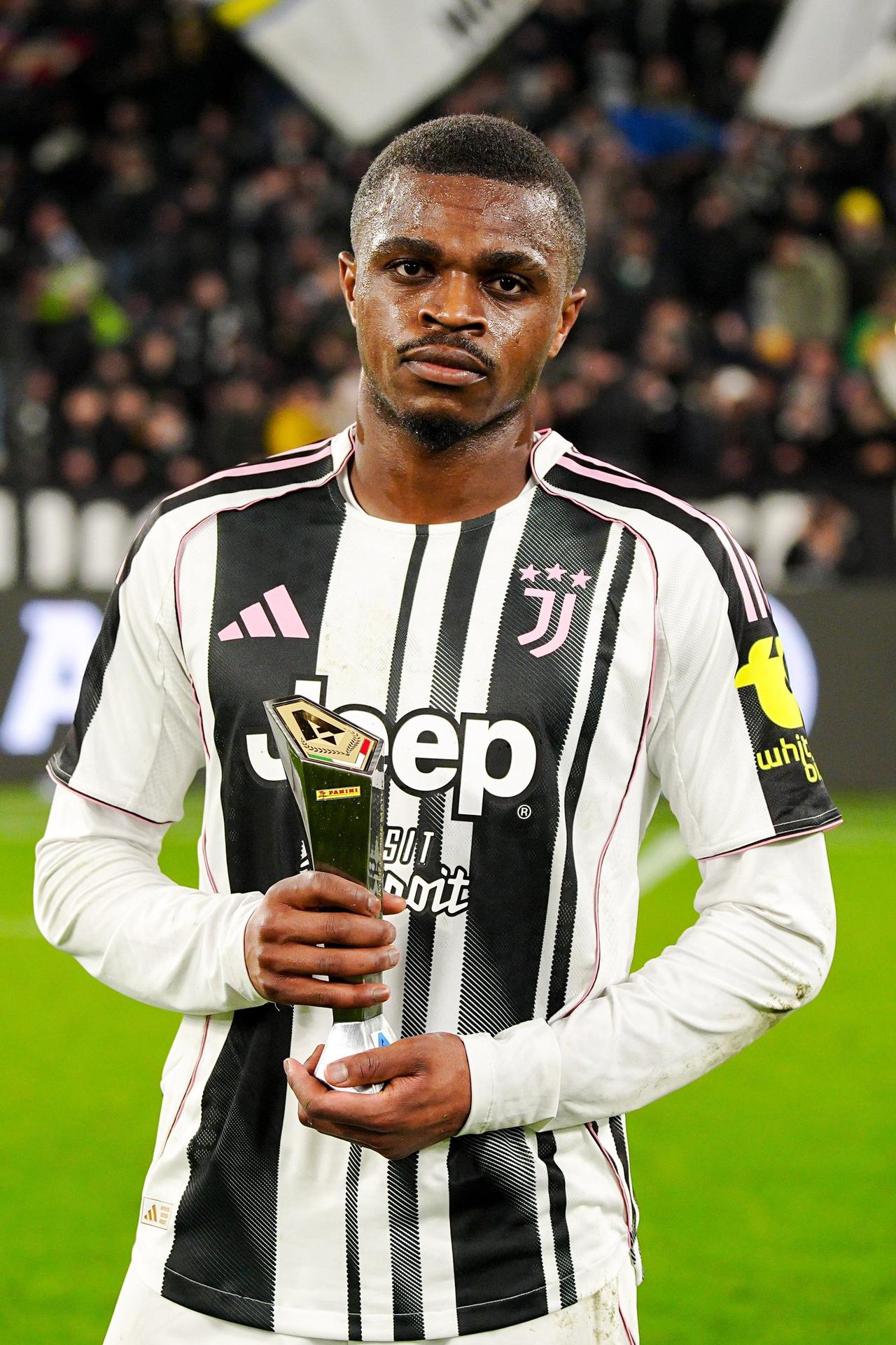 尤文图斯主场2-2战平拉齐奥，打入绝平进球的卡卢卢赛后采访：“我很失望，因为