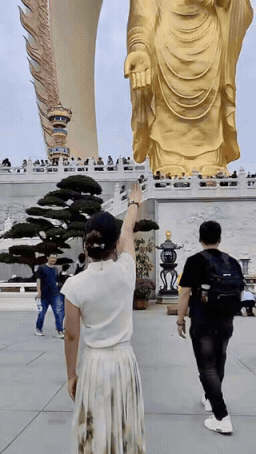 佛祖说：你这个手势不像是佛门的，倒像是墨家的​​​
