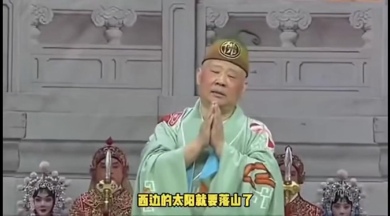 郭德纲篡改红歌歌词和浙博的错字事件，同性却不同命！没有丝毫为郭德纲叫屈的意思，