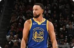 随着库里轰出39分5篮板5助攻，我发现37岁及以上老将排名是这样的！1、库里