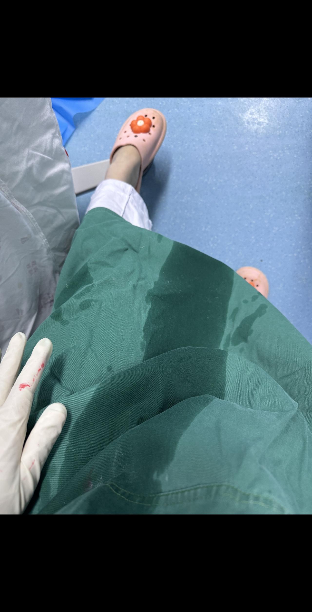 这小家伙滋我一身🙂‍↔️新生儿