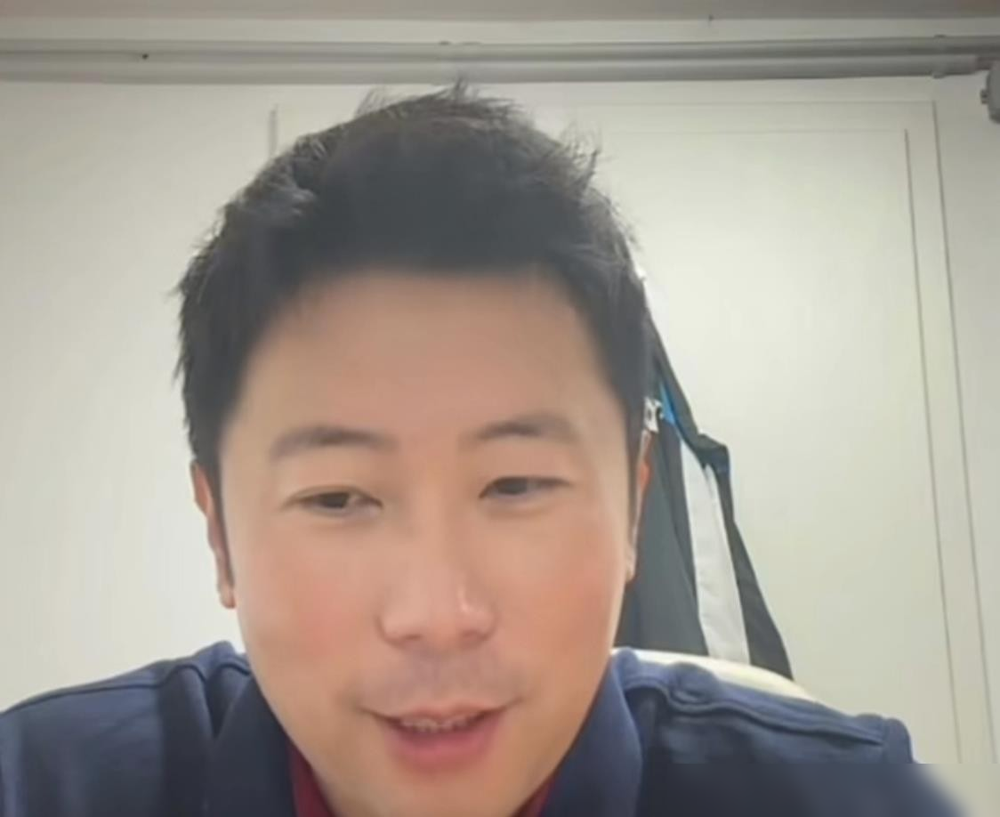 雷洋直播桌上一拍，说王曼昱能把张本美和吃得死死的，那丫头变不出新招了。这话听着解气，但球台不认嘴。三