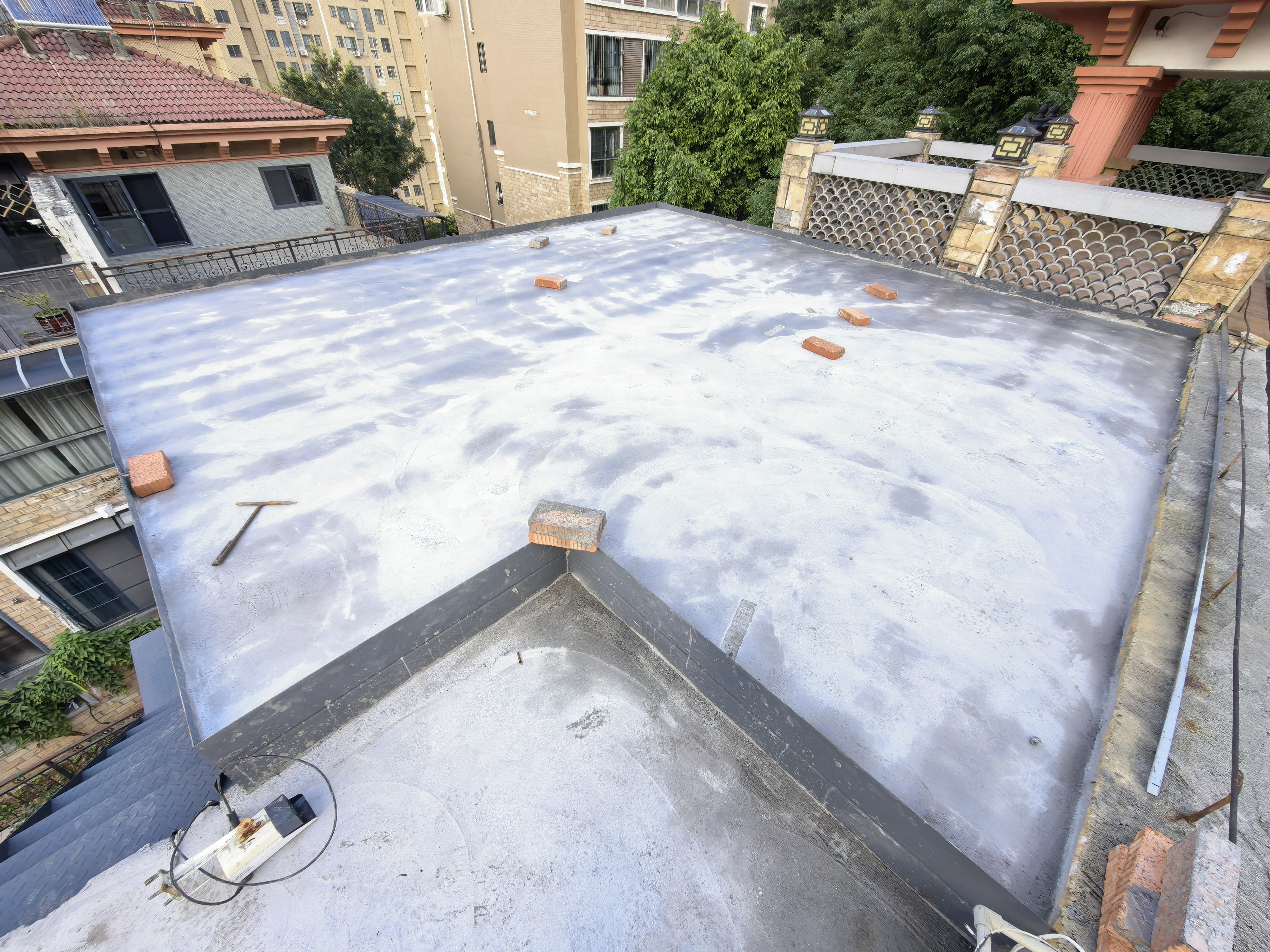 看了下装修进度，看样子明年五一能搬家就不错了