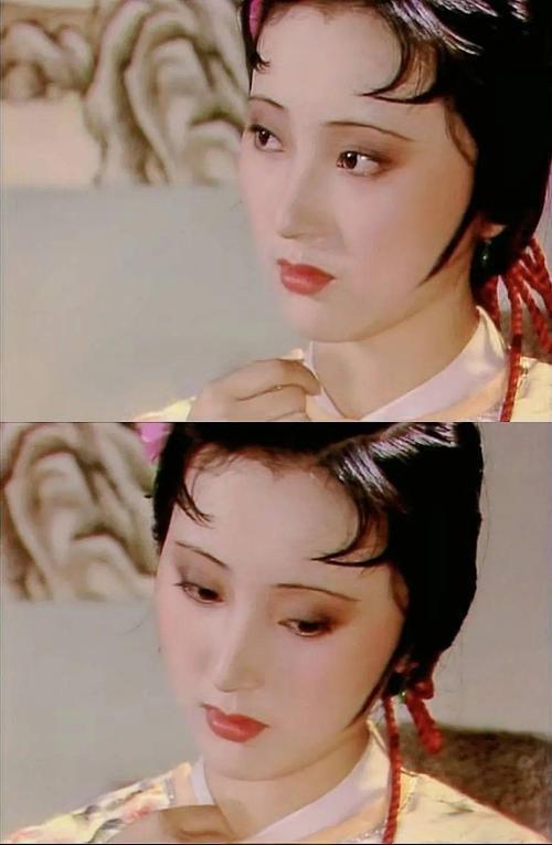 陶慧敏演的黛玉温婉持重，更贴合传统戏曲里苦情佳人的轮廓，却少了点文人风骨里的疏冷