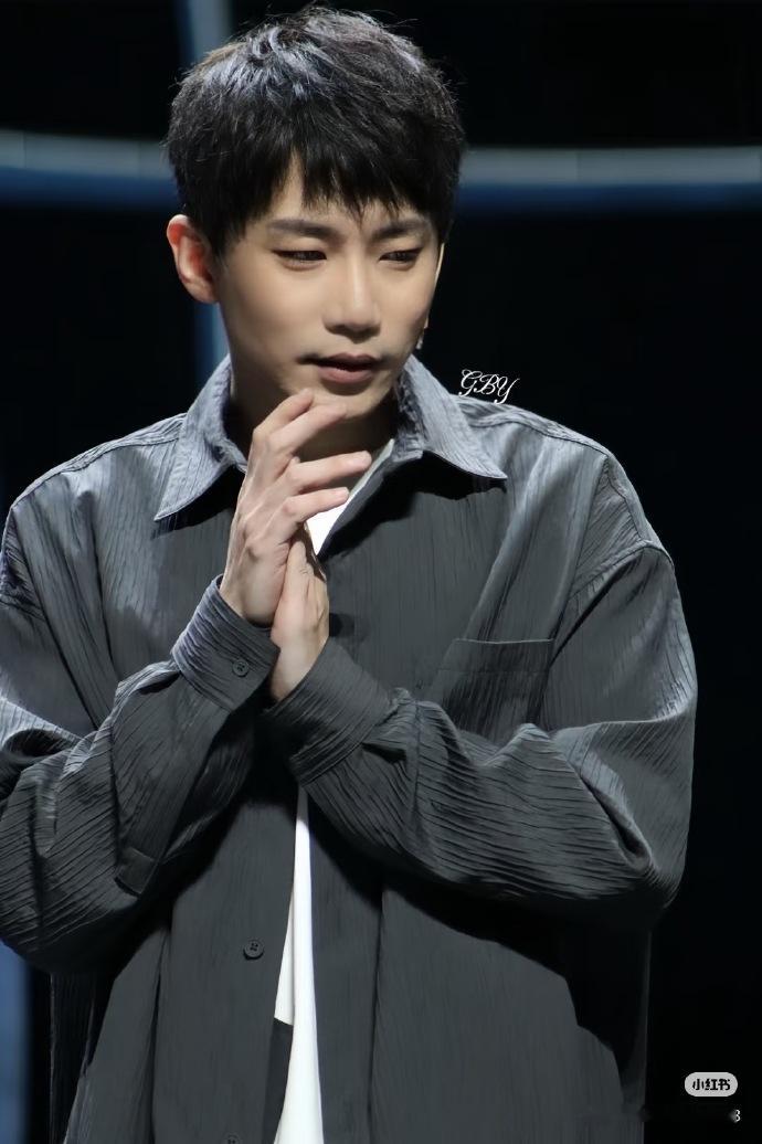 何九华宣布当爸5月13日播出的《德云dyun》第11期"奶爸特辑