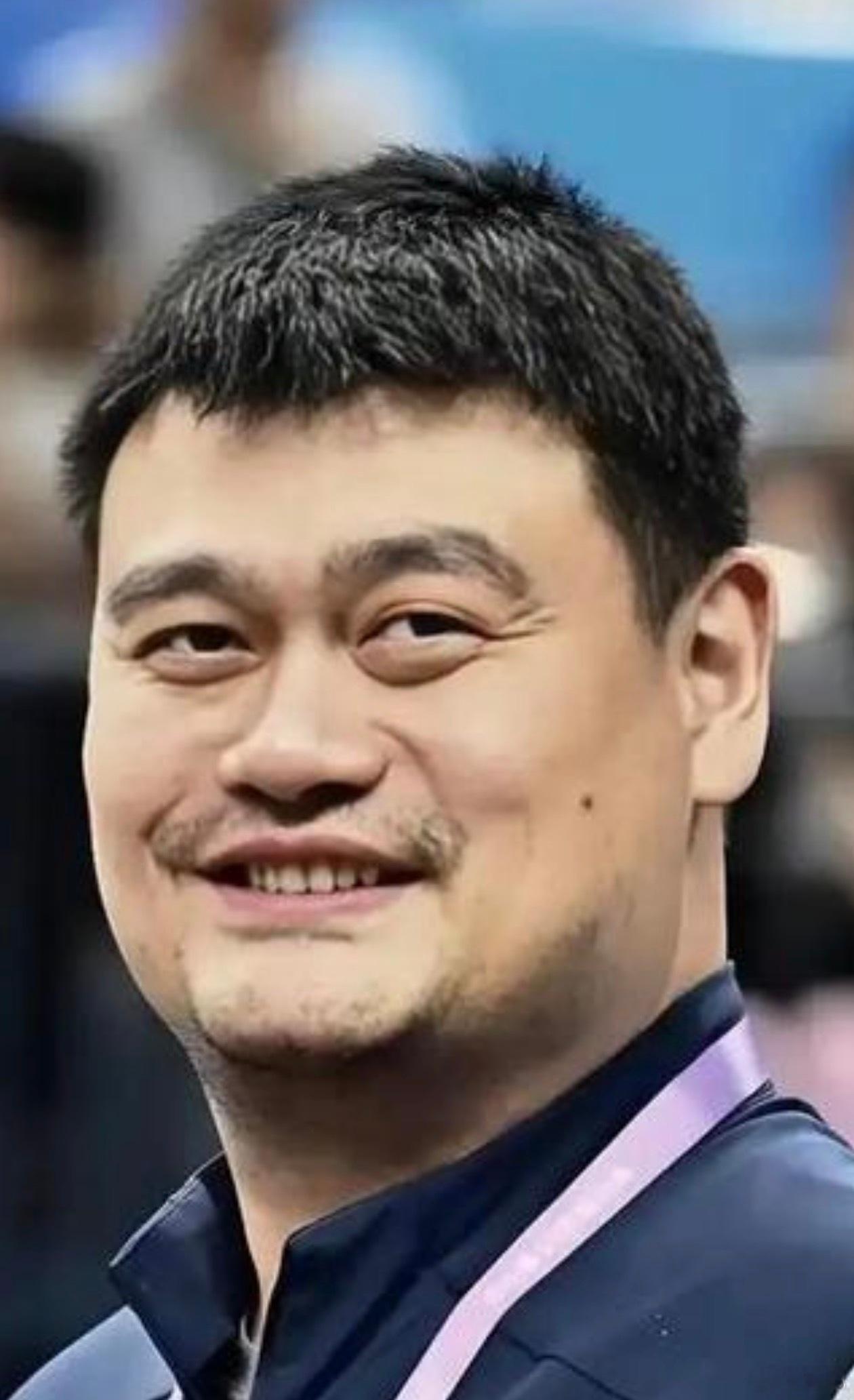 全红婵那个事情太下头了，一个有各方跳水界知名人士的聊天群，竟公然有组织的辱骂一位