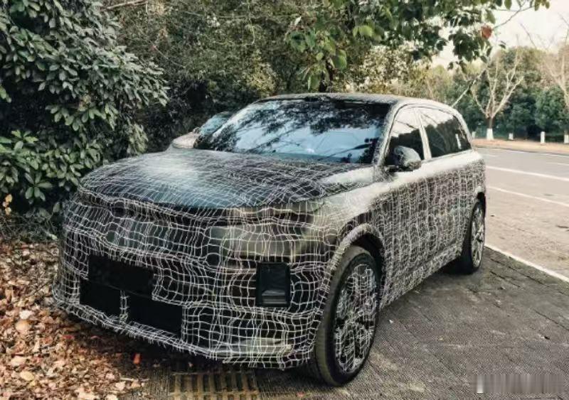 全新理想L9终于开始预热了，李想说全新理想L9不仅是一台好车，更是具身智能机器人