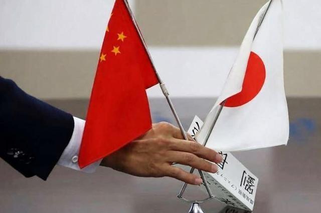 日本这次是真踢到铁板了。日本把中国人签证费涨到5倍，中国这边9月11日直接发通知