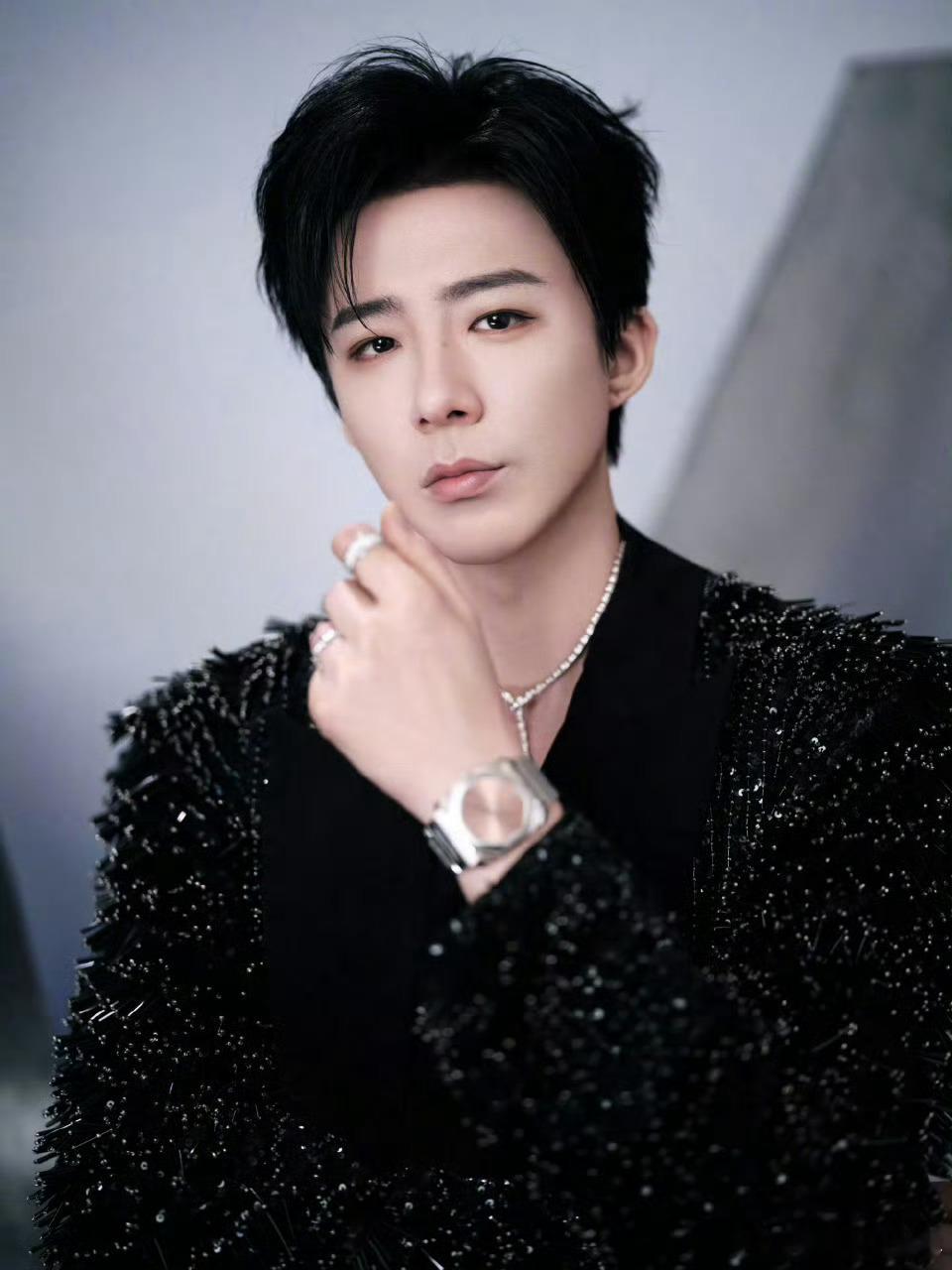 期待全能top刘宇宁👏三平台破万双栖双顶多领域开花《书卷一梦》《一念关山》海内