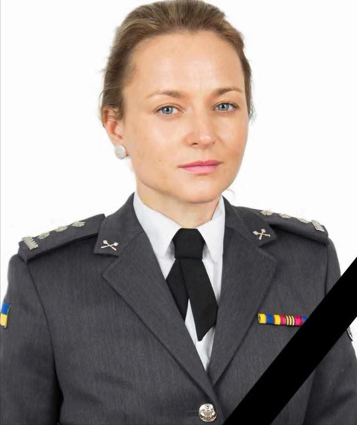 俄军逮到一条大鱼，精准打死乌克兰国家保卫局女上校，瓦伦蒂娜·萨维茨卡上校！国家保