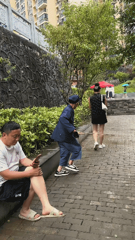 大姐，你打错人了[笑着哭]