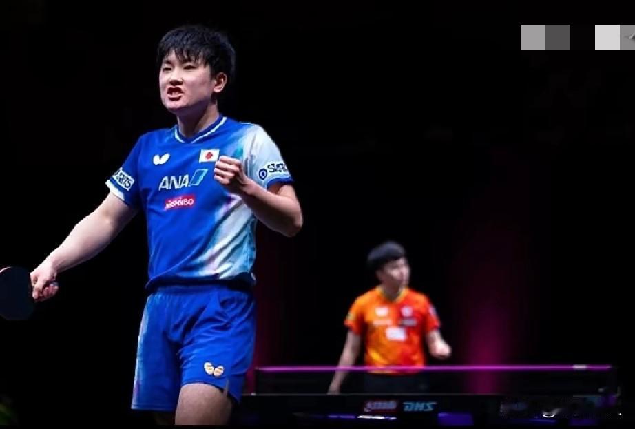 世界乒坛两大未解之谜！为啥顶尖高手都有“天敌”？张本智和够狂吧，马龙、樊振东