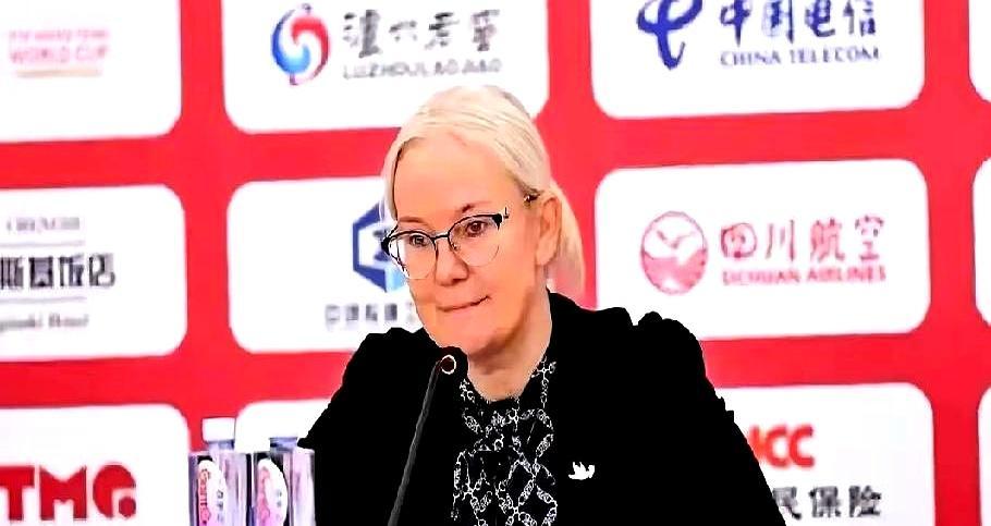 国际乒联大概没料到，自己想攥在手里的“王牌”，转头就成了打在脸上的巴掌。樊振