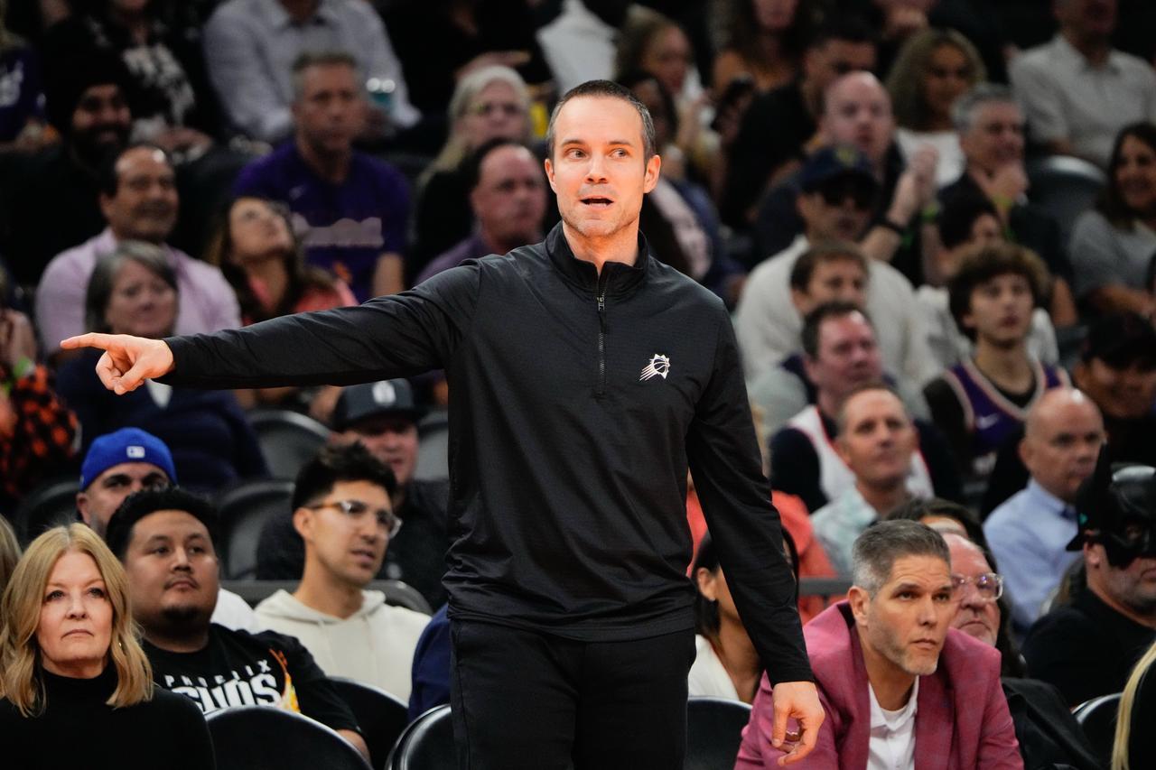 乔丹奥特盛赞杰伦格林首秀表现，而他夸杰伦格林的话乌杜卡两年没有说过一次。这就是杰