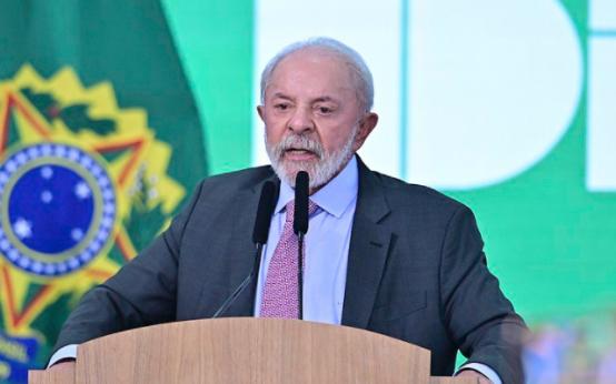 巴西总统一个国家不能无视他国主权实施侵犯行为。中国和俄罗斯应该在联合国授权下,汇