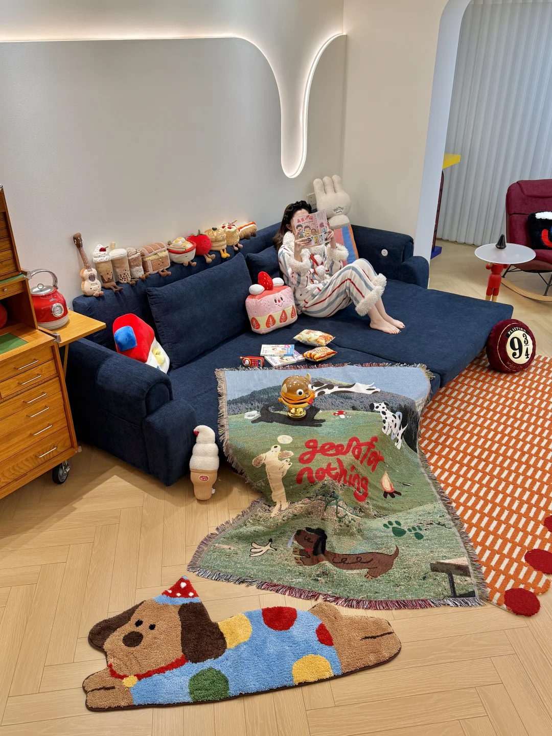 我不管！我就是要在客厅放张“床”！