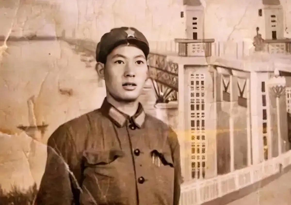 1979年，王发坤在对越自卫反击战中牺牲。妻子收到遗书，若我回不来，改嫁吧，但欠