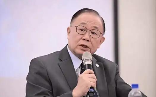 台湾海军前司令陈永康说过，要是台海真打起来，从头打到尾，整个台湾都会被毁。台海若