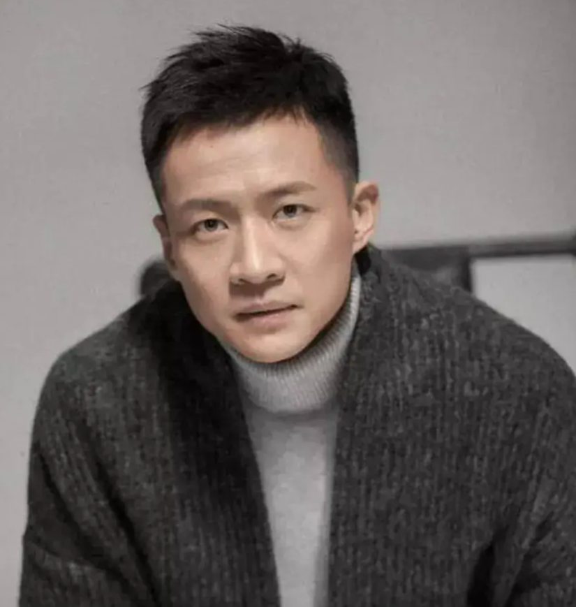 终于明白唐曾为啥不结婚了！不是没人馋他身子，出道13年才红，今年39岁，是他