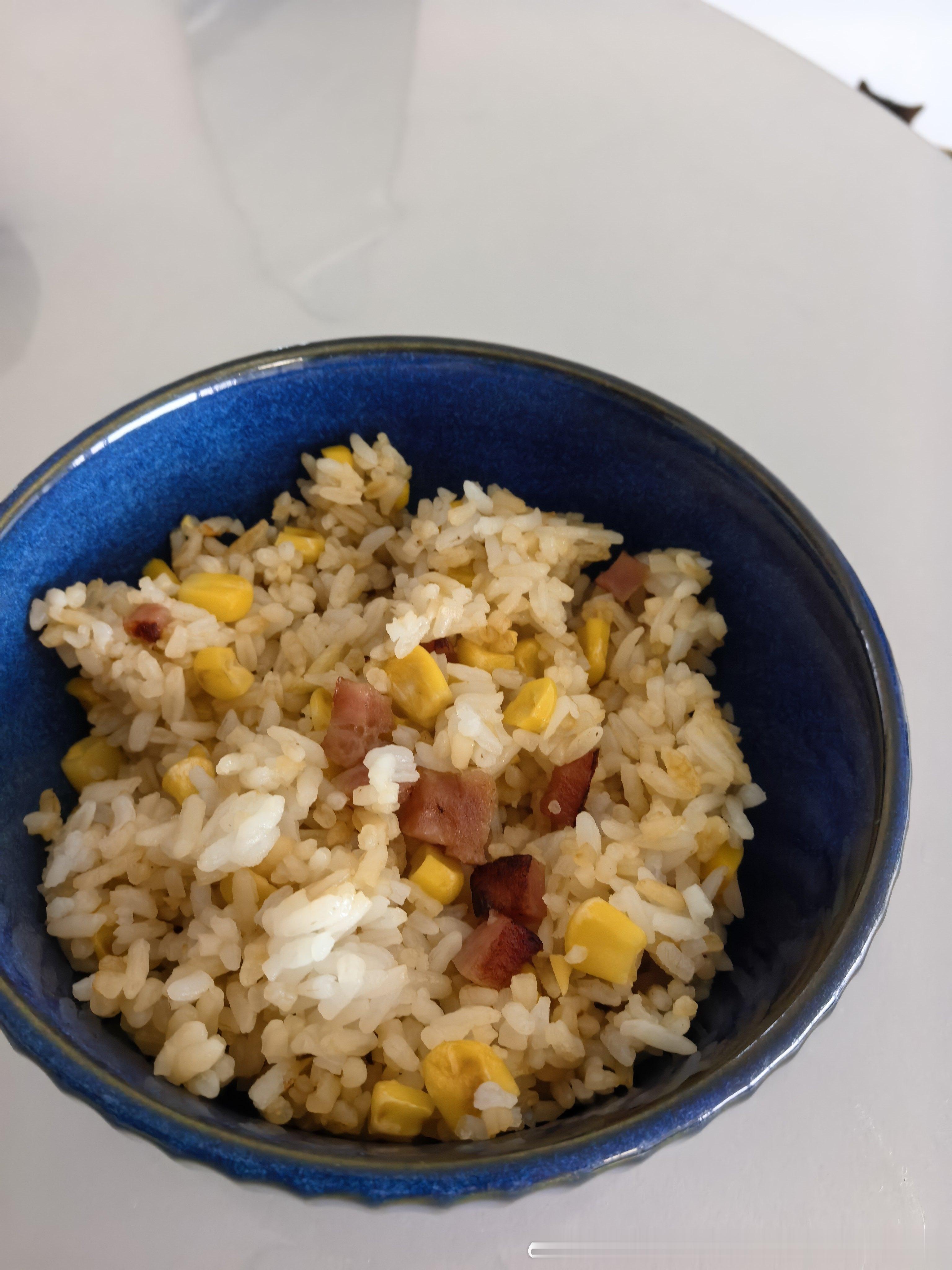 吃饭！今天有大排骨[比心]午饭要积极​​​