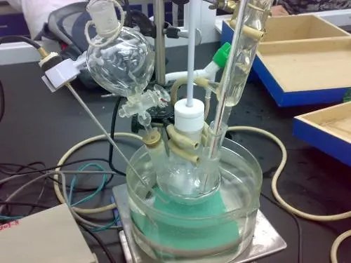 六氟磷酸锂后又一“涨价王”！VC价格暴涨30%，概念股集体走强1. 板块异动：1