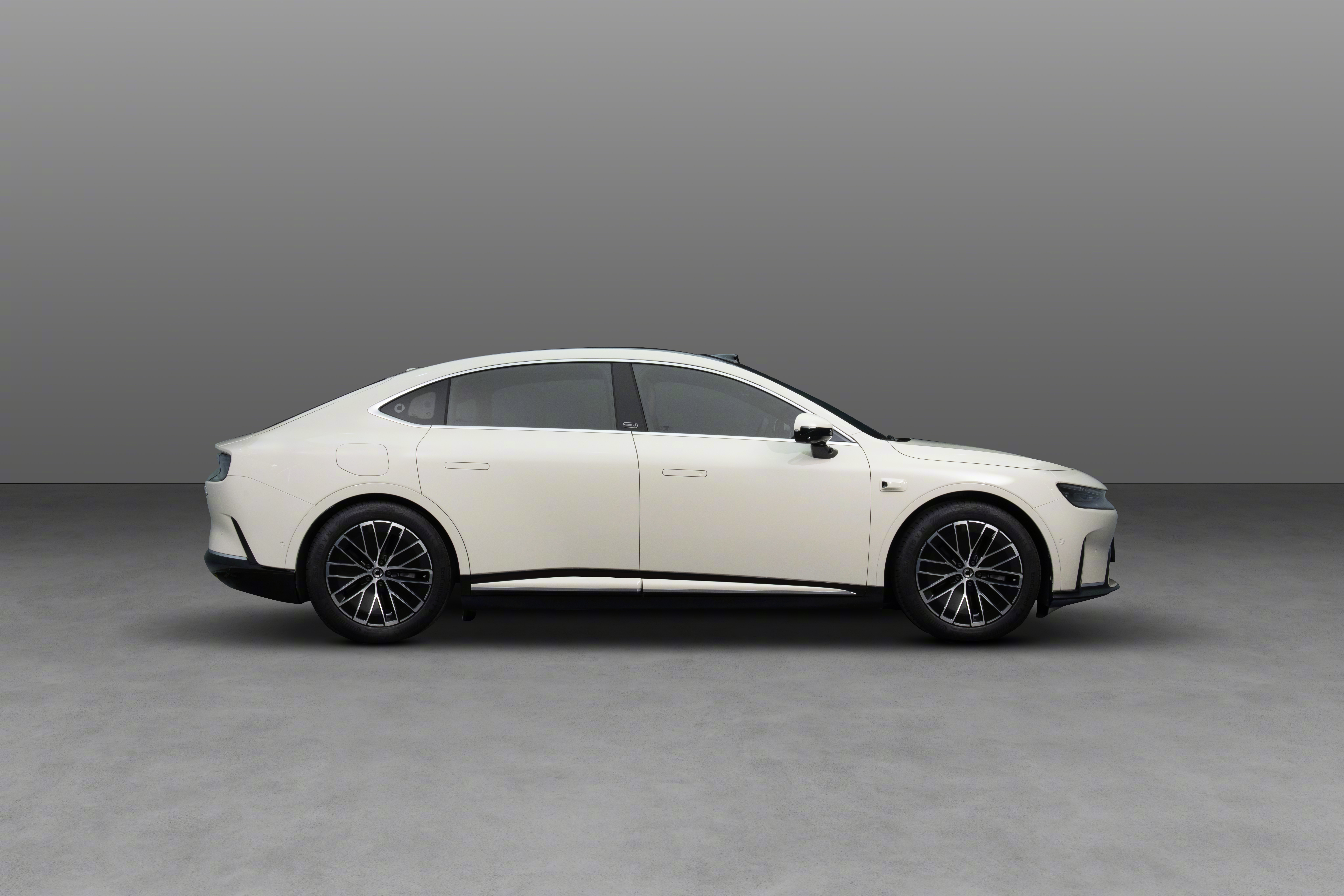 smart精灵6号公告图发布打破“小巧”固有印象，smart首款掀背轿车精灵6