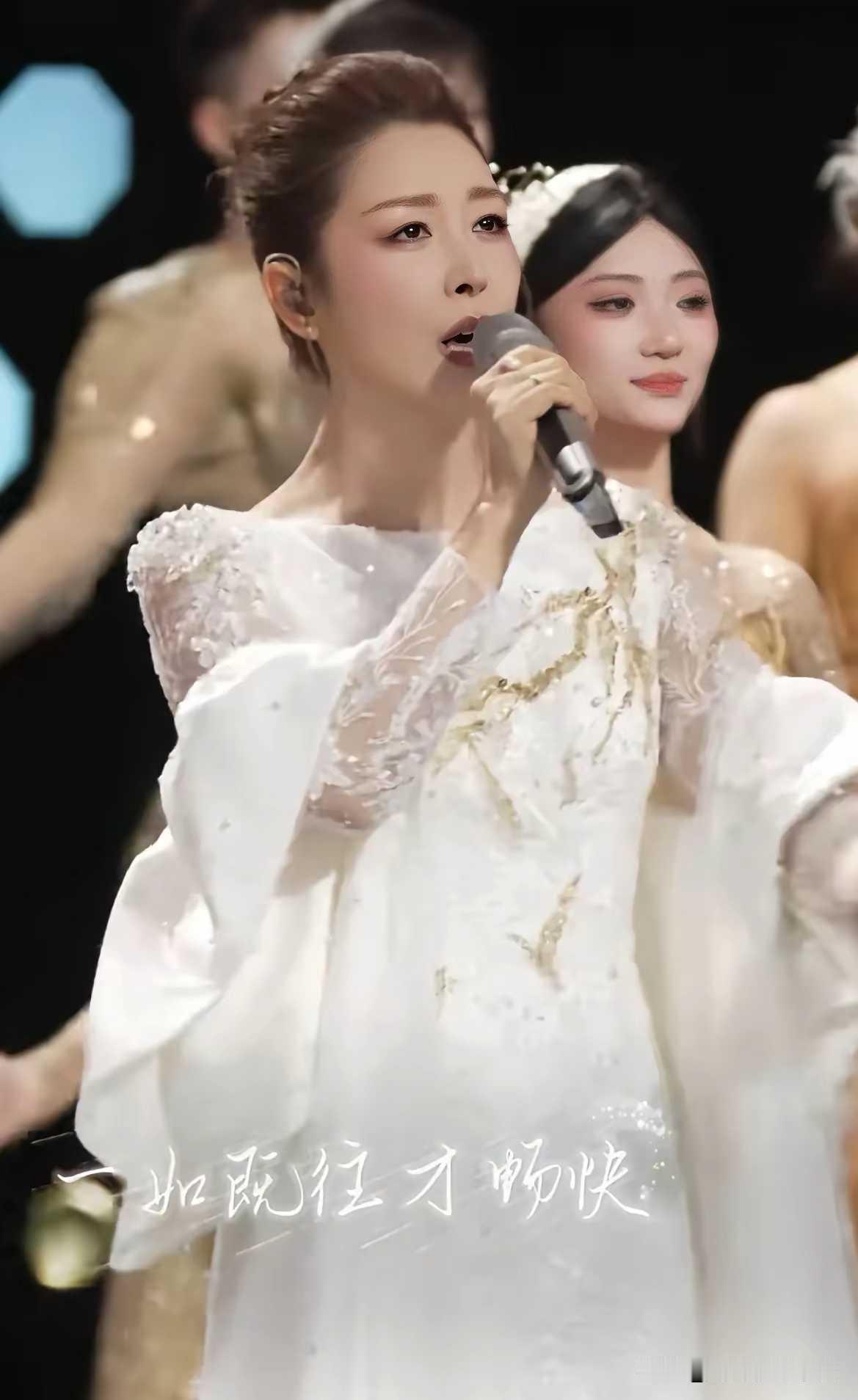 孙悦复出这颜值真的让好多年轻演员都汗颜啊！50多岁这皮肤，这气质，这样貌真的太美