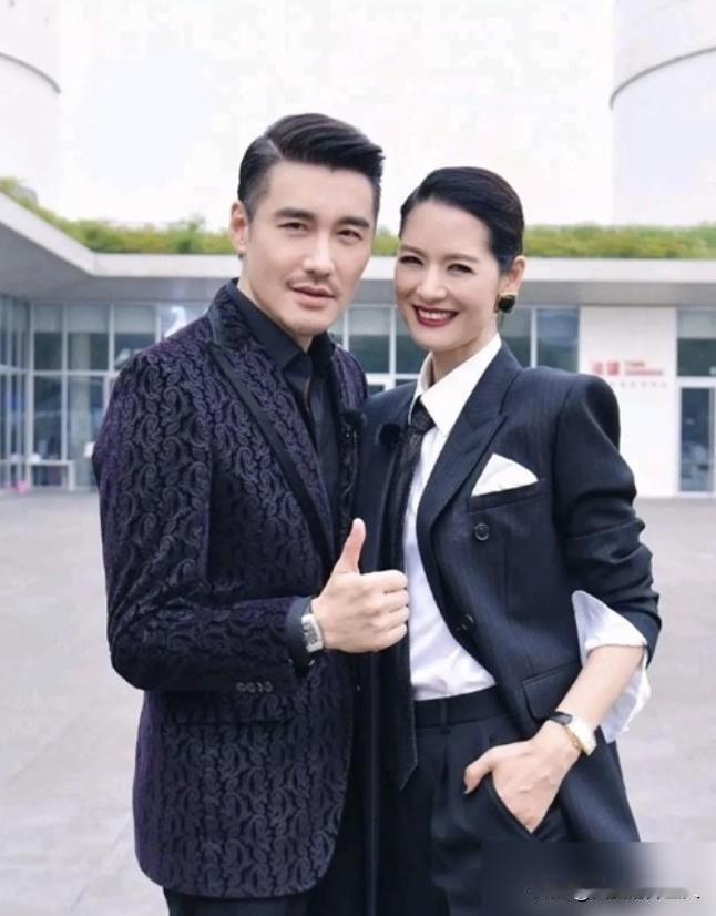 胡兵54岁，身家过亿，独居，北京国贸720平豪宅，衣帽间像专卖店，存着2亿的奢侈