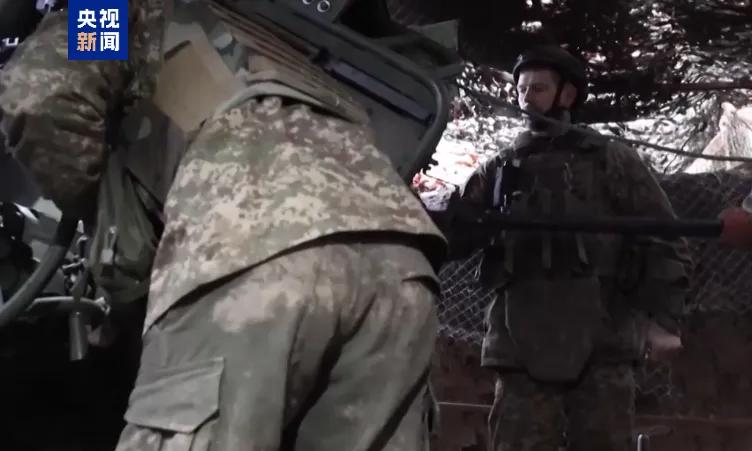 俄乌快打完了，没想到乌克兰雇佣兵还没离开据央视新闻客户端12月21日消息，当