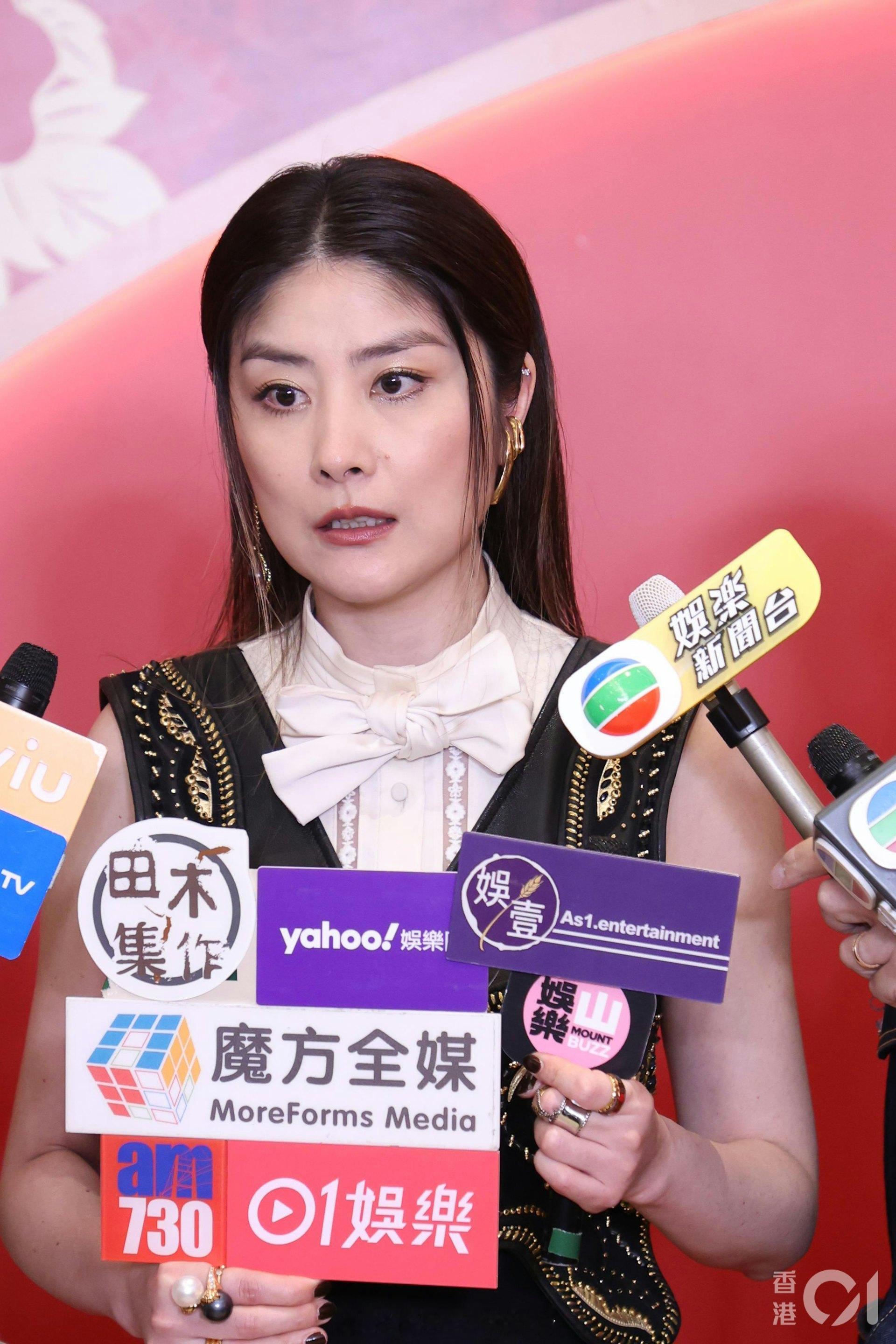 香港01：陈慧琳长子被指像宋仲基　笑言不像怕吓到他：他觉得自己好丑陈慧琳近年鲜少