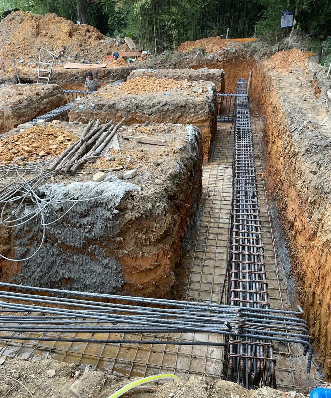 这个基础做法可以建几层楼？房子虽然是框架结构，但包工头说用条形基础就可以，