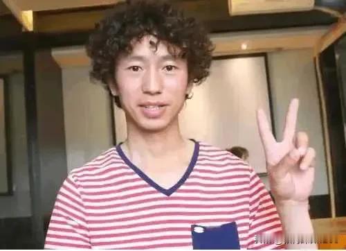30块看庞麦郎演唱会，是傻子太多还是我们不懂？庞麦郎凭什么能开巡演？专家骂精神病