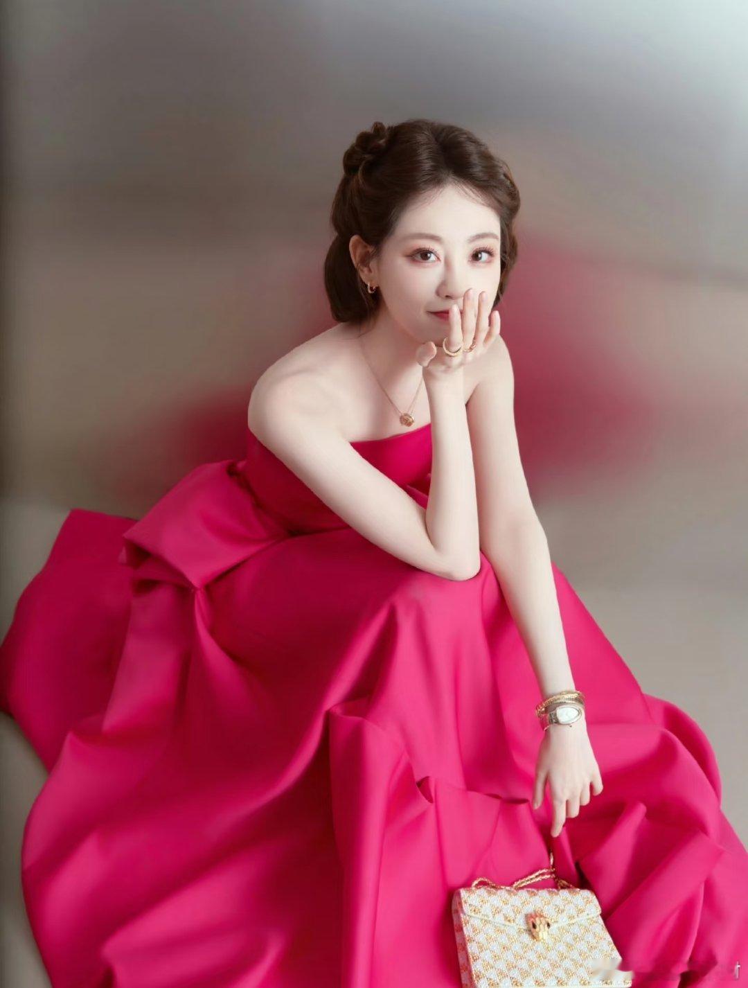 祝绪丹的一组写真～