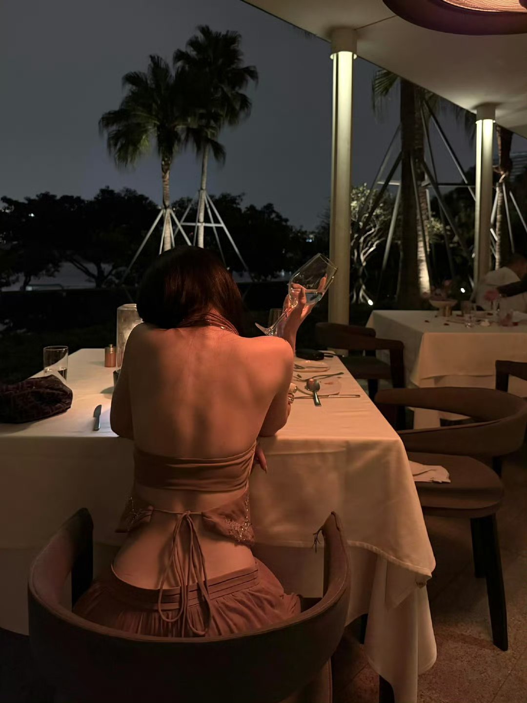 目前状态没拉黑也没删除我也知道我们不再有后来